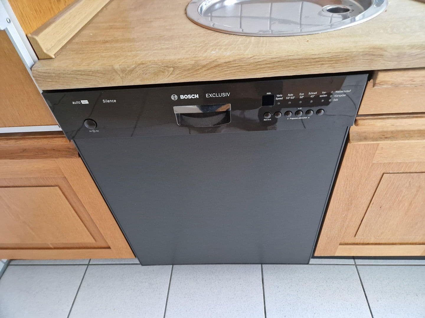 Prodej bytu 2+1 67 m², Garterlaie 26-34, Wuppertal, Severní Porýní-Vestfálsko Prodej bytu 2+1 67 m², Garterlaie 26-34, Wuppertal, Severní Porýní-Vestfálsko