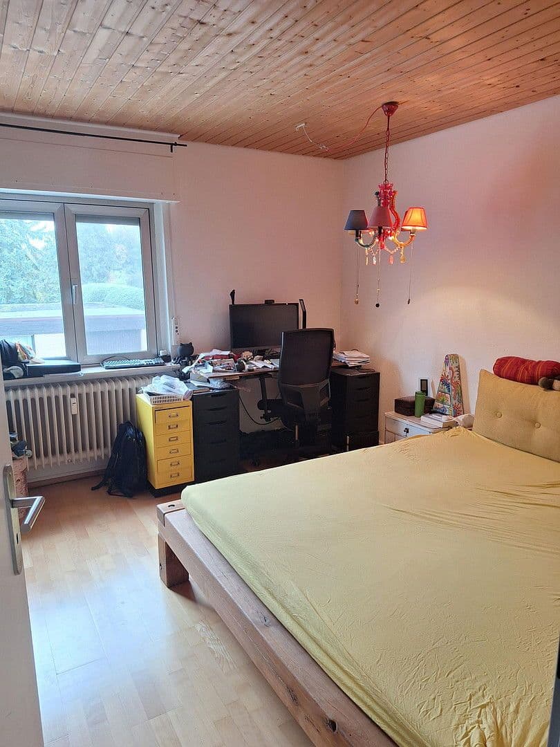 Pronájem bytu 3+1 95 m², Hansenweg 75, Frankfurt, Hessen Pronájem bytu 3+1 95 m², Hansenweg 75, Frankfurt, Hessen