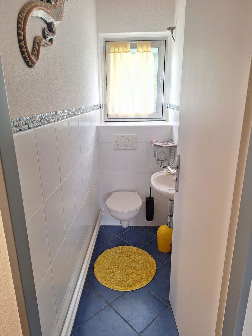 Pronájem bytu 3+1 95 m², Hansenweg 75, Frankfurt, Hessen Pronájem bytu 3+1 95 m², Hansenweg 75, Frankfurt, Hessen