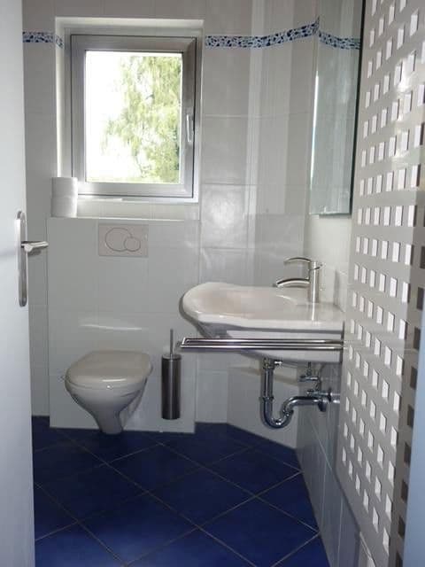 Pronájem bytu 3+1 95 m², Hansenweg 75, Frankfurt, Hessen Pronájem bytu 3+1 95 m², Hansenweg 75, Frankfurt, Hessen