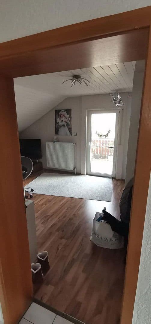 Pronájem bytu 3+kk 80 m², Kirchweg 5, Gemmingen, Bádensko-Württembersko Pronájem bytu 3+kk 80 m², Kirchweg 5, Gemmingen, Bádensko-Württembersko