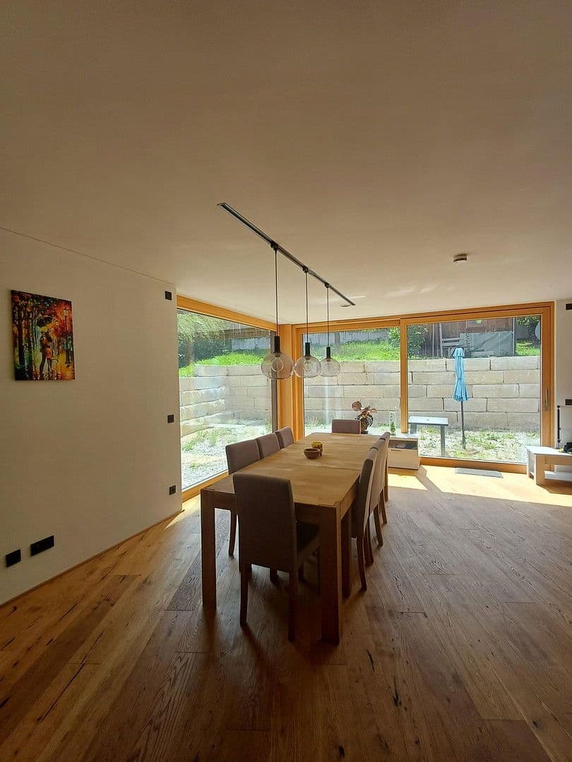 Prodej domu 243 m², pozemek 786 m², Weilheim an der Teck, Bádensko-Württembersko Prodej domu 243 m², pozemek 786 m², Weilheim an der Teck, Bádensko-Württembersko