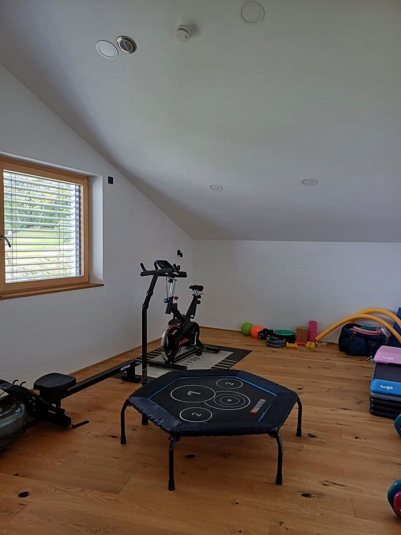Prodej domu 243 m², pozemek 786 m², Weilheim an der Teck, Bádensko-Württembersko Prodej domu 243 m², pozemek 786 m², Weilheim an der Teck, Bádensko-Württembersko
