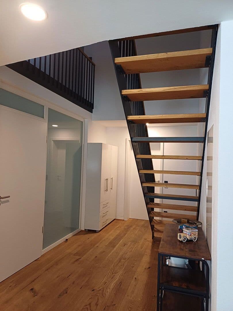 Prodej domu 243 m², pozemek 786 m², Weilheim an der Teck, Bádensko-Württembersko Prodej domu 243 m², pozemek 786 m², Weilheim an der Teck, Bádensko-Württembersko