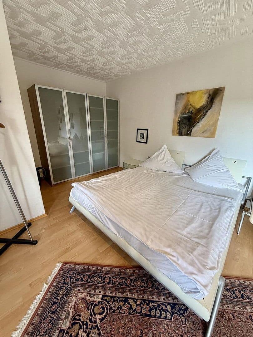 Pronájem bytu 1+1 43 m², Hannover, Dolní Sasko Pronájem bytu 1+1 43 m², Hannover, Dolní Sasko