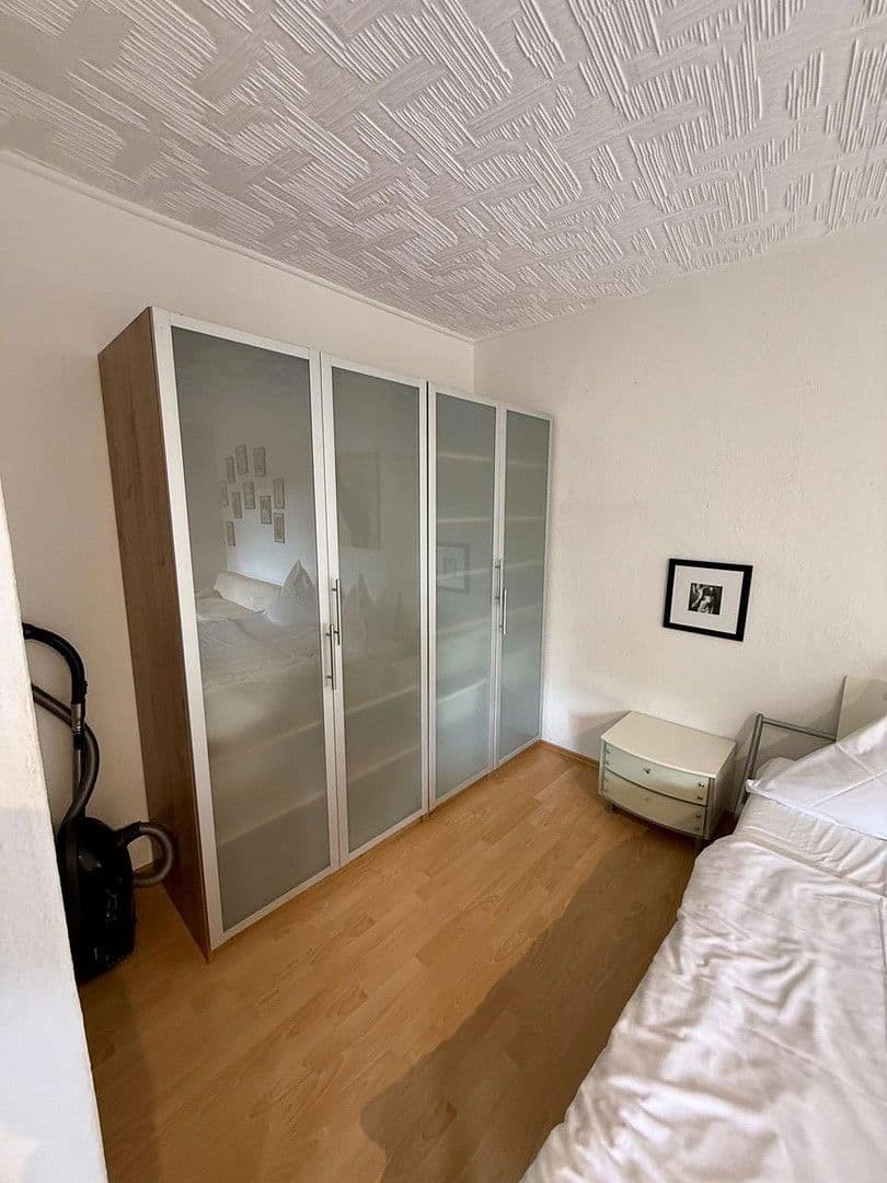 Pronájem bytu 1+1 43 m², Hannover, Dolní Sasko Pronájem bytu 1+1 43 m², Hannover, Dolní Sasko