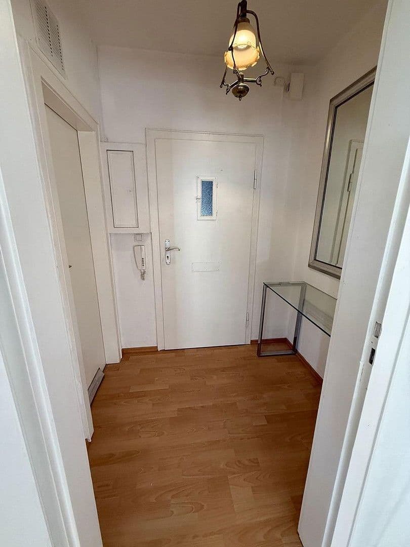 Pronájem bytu 1+1 43 m², Hannover, Dolní Sasko Pronájem bytu 1+1 43 m², Hannover, Dolní Sasko