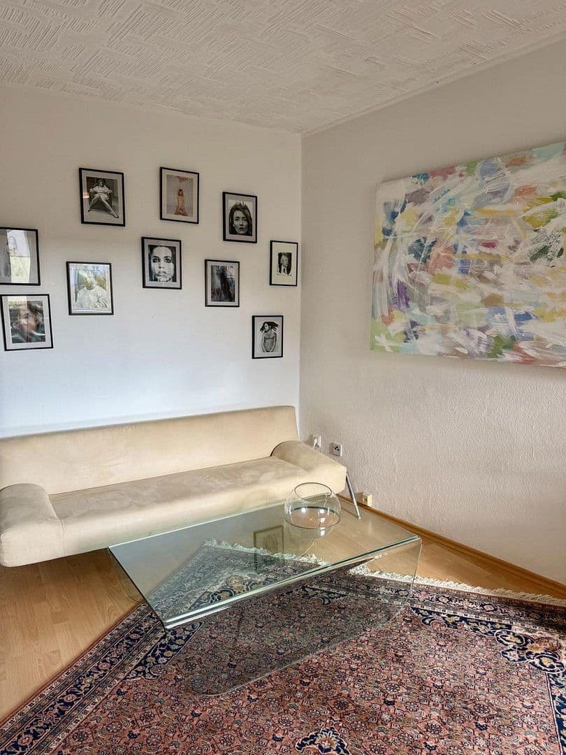 Pronájem bytu 1+1 43 m², Hannover, Dolní Sasko Pronájem bytu 1+1 43 m², Hannover, Dolní Sasko