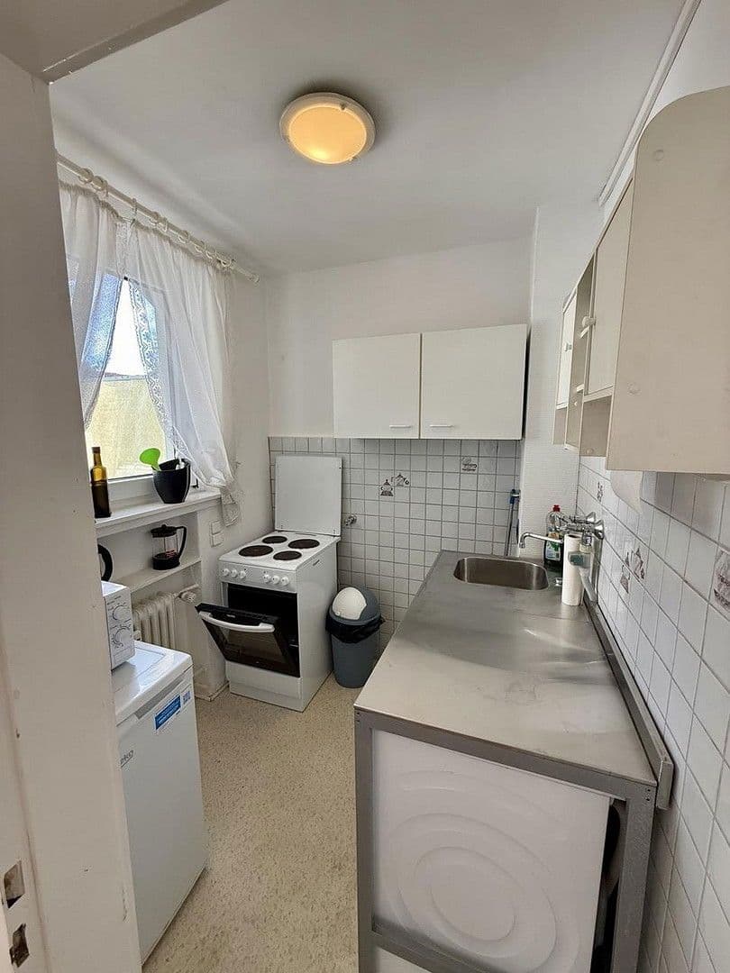 Pronájem bytu 1+1 43 m², Hannover, Dolní Sasko Pronájem bytu 1+1 43 m², Hannover, Dolní Sasko