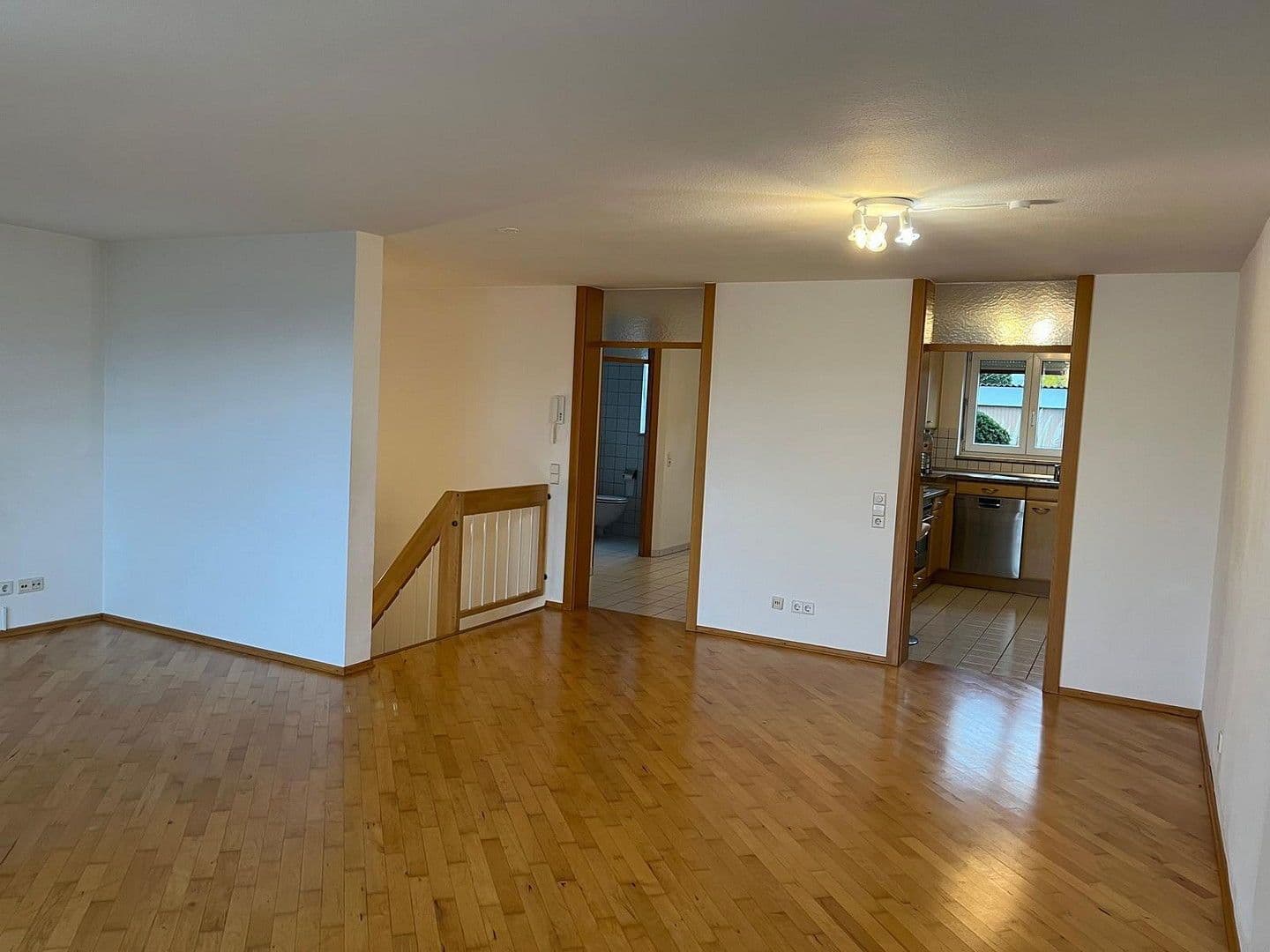 Pronájem bytu 4+1 108 m², Sindelfingen, Bádensko-Württembersko Pronájem bytu 4+1 108 m², Sindelfingen, Bádensko-Württembersko