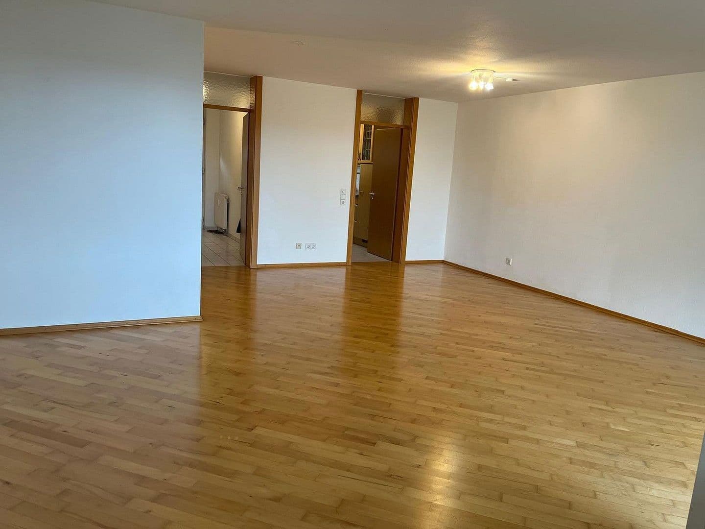 Pronájem bytu 4+1 108 m², Sindelfingen, Bádensko-Württembersko Pronájem bytu 4+1 108 m², Sindelfingen, Bádensko-Württembersko
