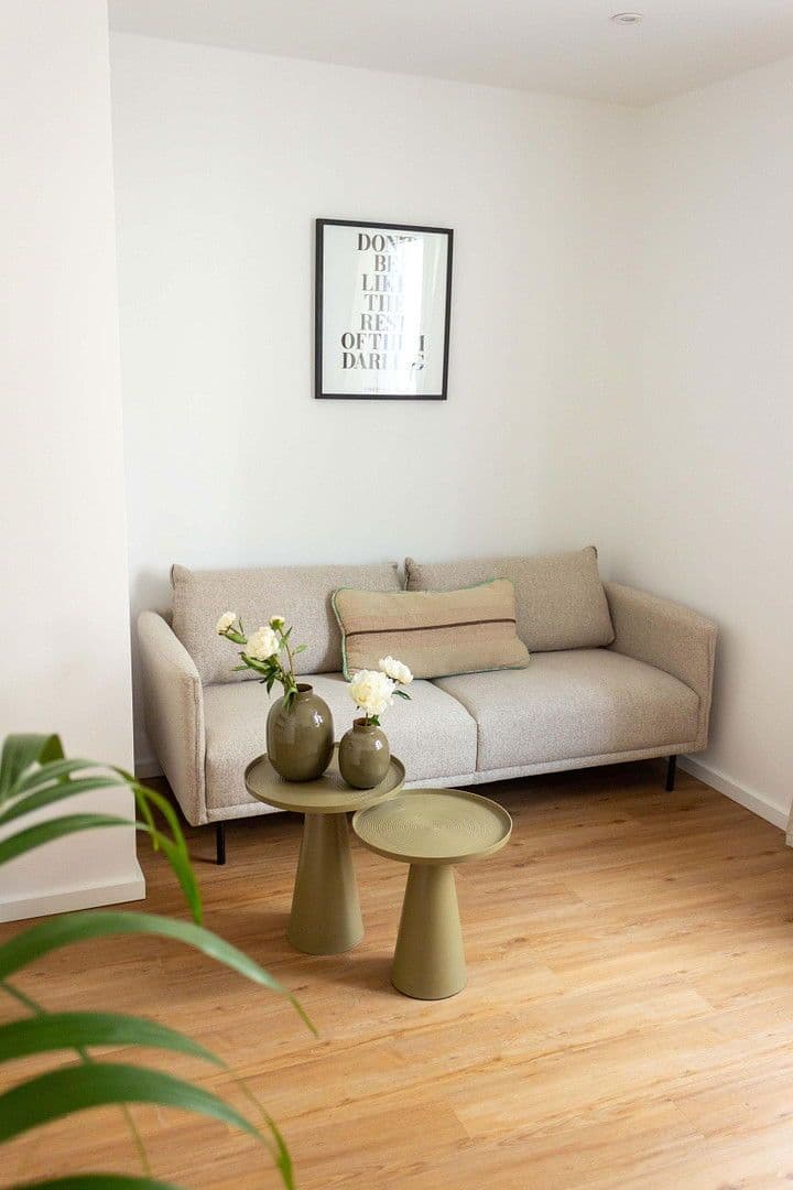 Pronájem bytu 2+1 44 m², Olgastr. 26, Bremen, Bremen Pronájem bytu 2+1 44 m², Olgastr. 26, Bremen, Bremen