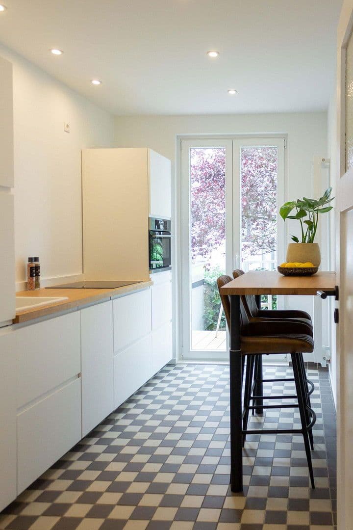 Pronájem bytu 2+1 44 m², Olgastr. 26, Bremen, Bremen Pronájem bytu 2+1 44 m², Olgastr. 26, Bremen, Bremen