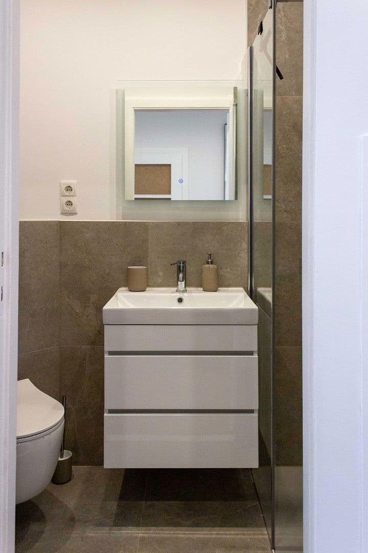 Pronájem bytu 2+1 44 m², Olgastr. 26, Bremen, Bremen Pronájem bytu 2+1 44 m², Olgastr. 26, Bremen, Bremen