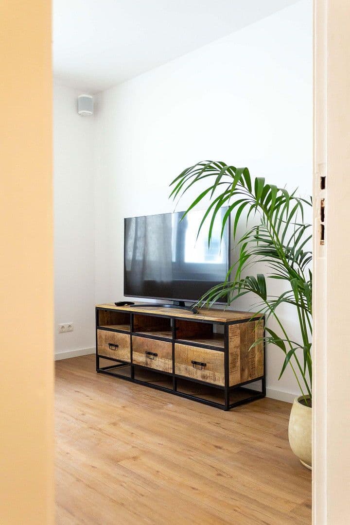 Pronájem bytu 2+1 44 m², Olgastr. 26, Bremen, Bremen Pronájem bytu 2+1 44 m², Olgastr. 26, Bremen, Bremen