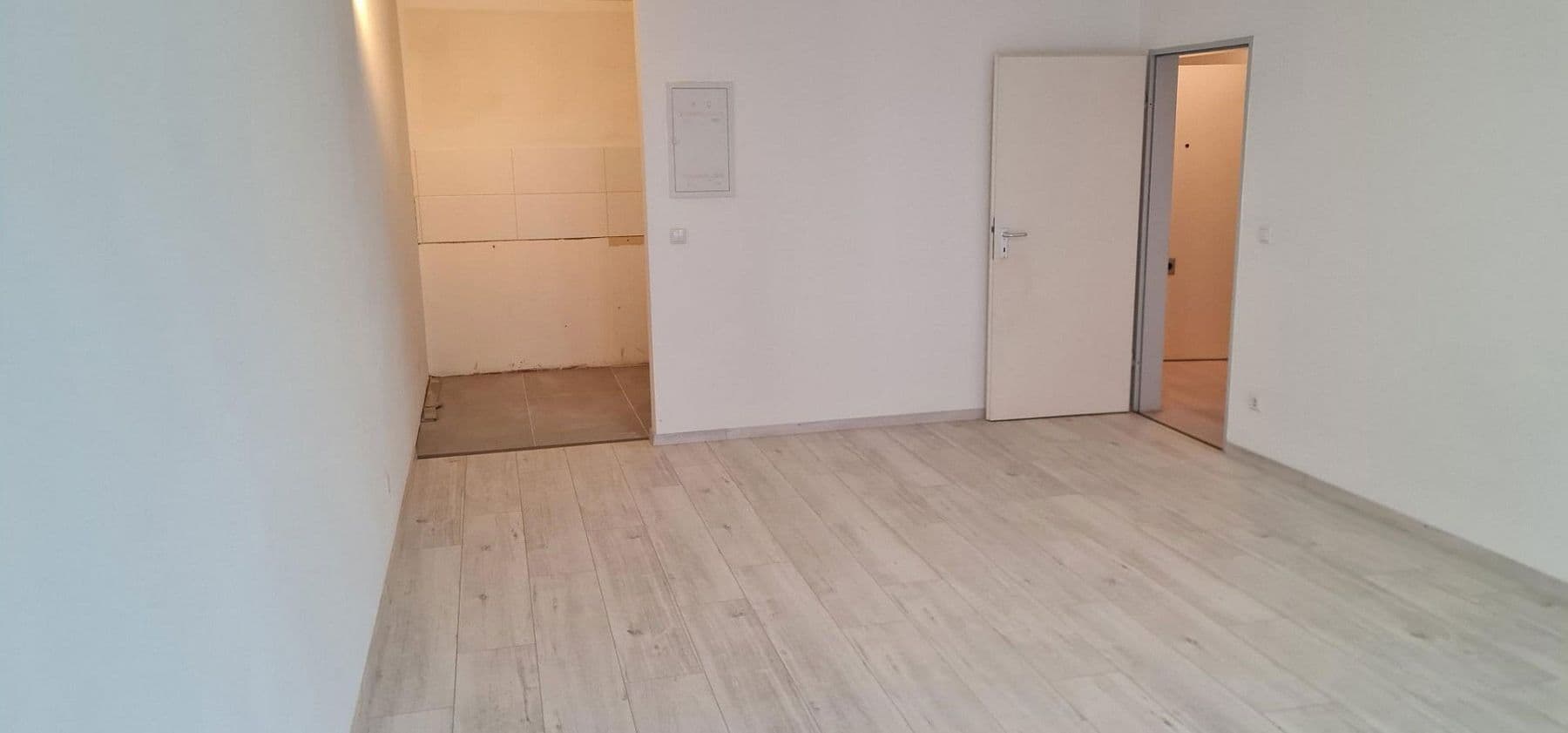 Pronájem bytu 1+1 40 m², bayernstraße 2e, Klosterlechfeld, Bavorsko Pronájem bytu 1+1 40 m², bayernstraße 2e, Klosterlechfeld, Bavorsko