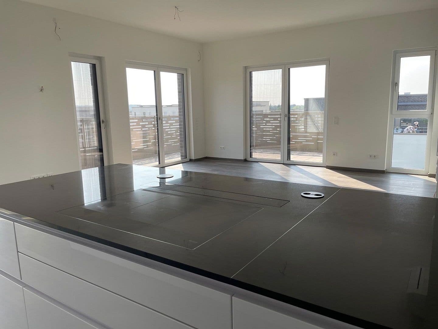 Prodej bytu 5+kk 182 m², Metrostraße 15, Düsseldorf, Severní Porýní-Vestfálsko Prodej bytu 5+kk 182 m², Metrostraße 15, Düsseldorf, Severní Porýní-Vestfálsko