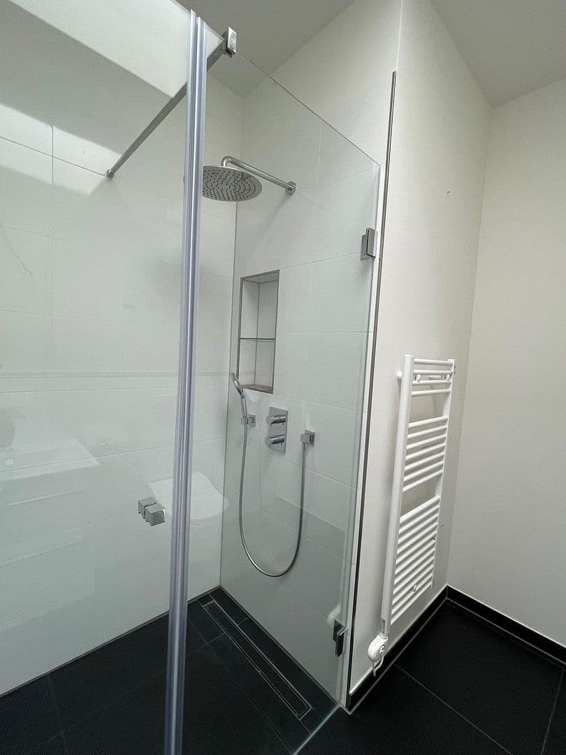 Prodej bytu 5+kk 182 m², Metrostraße 15, Düsseldorf, Severní Porýní-Vestfálsko Prodej bytu 5+kk 182 m², Metrostraße 15, Düsseldorf, Severní Porýní-Vestfálsko