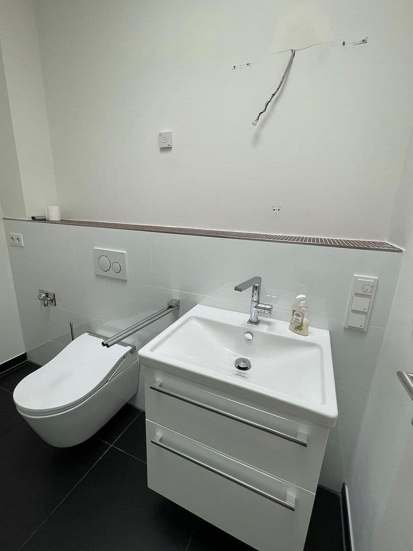 Prodej bytu 5+kk 182 m², Metrostraße 15, Düsseldorf, Severní Porýní-Vestfálsko Prodej bytu 5+kk 182 m², Metrostraße 15, Düsseldorf, Severní Porýní-Vestfálsko