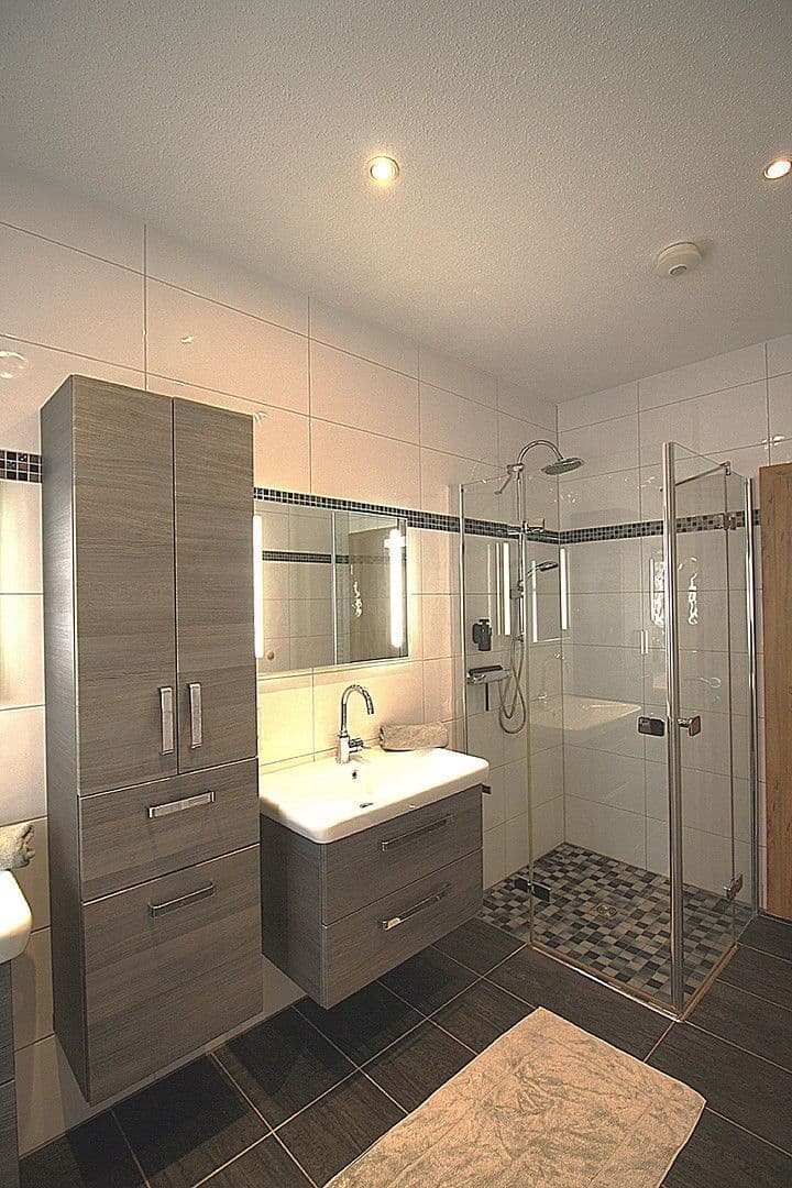 Prodej domu 165 m², pozemek 983 m², Linienweg 5 c, Berumbur, Dolní Sasko Prodej domu 165 m², pozemek 983 m², Linienweg 5 c, Berumbur, Dolní Sasko