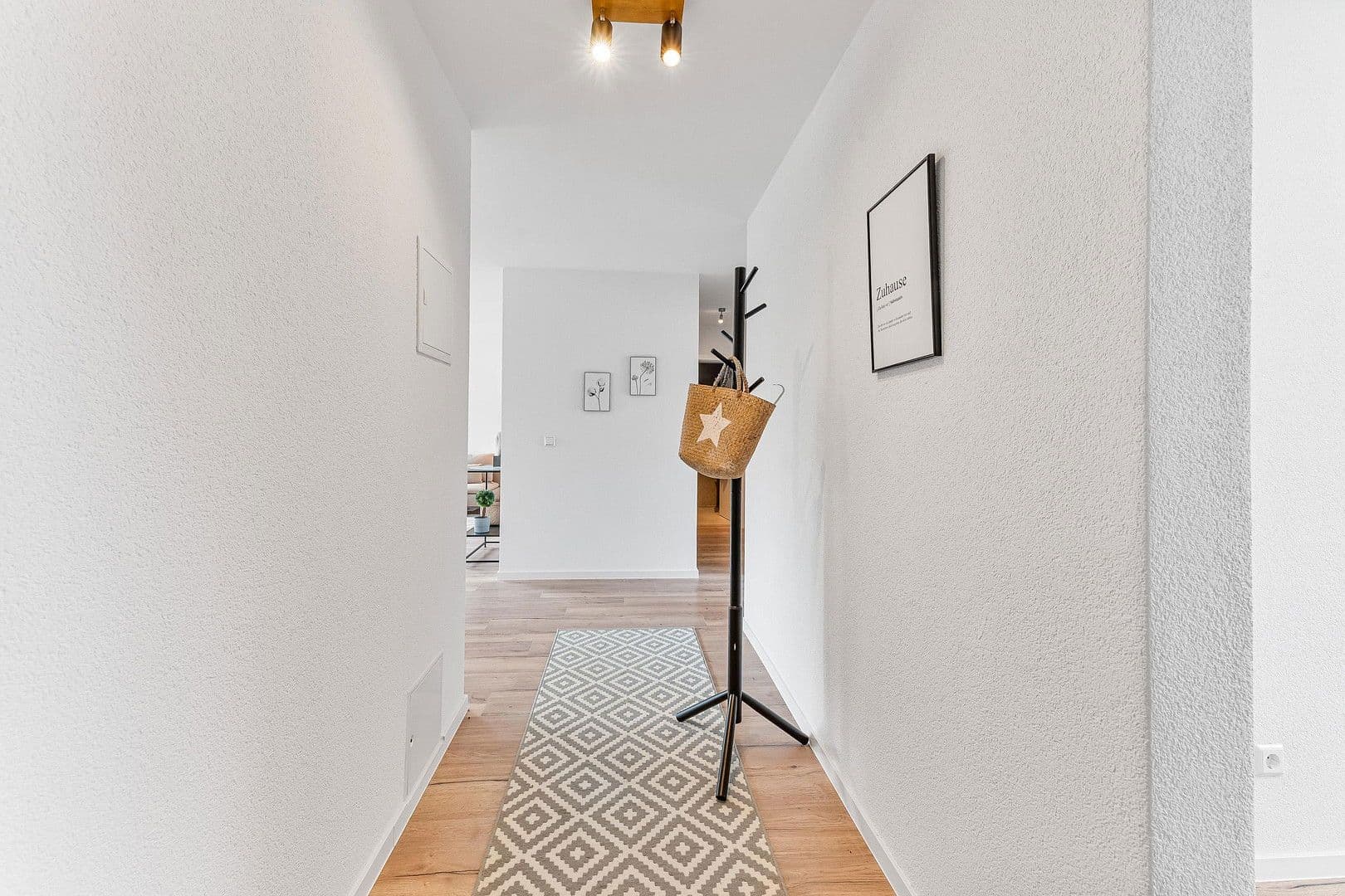Prodej bytu 3+1 70 m², Leinfelden-Echterdingen, Bádensko-Württembersko Prodej bytu 3+1 70 m², Leinfelden-Echterdingen, Bádensko-Württembersko