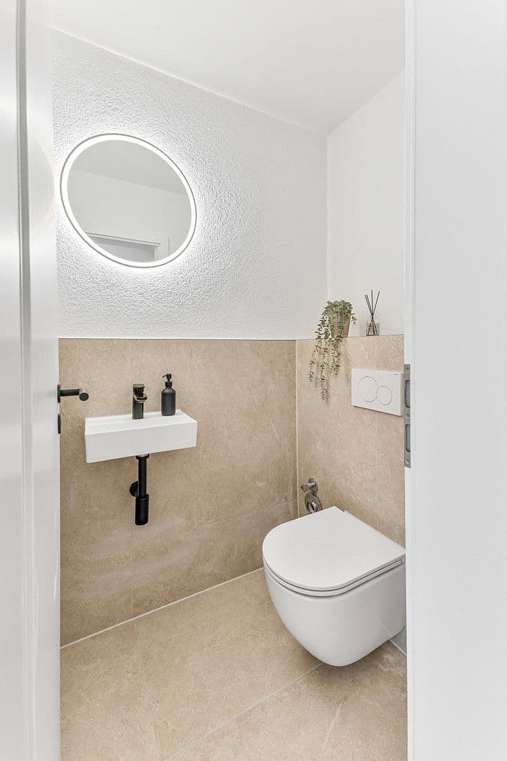 Prodej bytu 3+1 70 m², Leinfelden-Echterdingen, Bádensko-Württembersko Prodej bytu 3+1 70 m², Leinfelden-Echterdingen, Bádensko-Württembersko