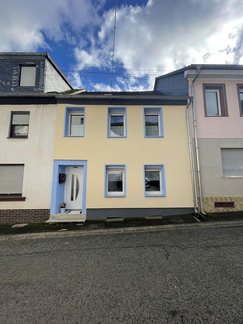 Prodej domu 80 m², pozemek 380 m², Kirner Straße 103, Kirn, Porýní-Falc Prodej domu 80 m², pozemek 380 m², Kirner Straße 103, Kirn, Porýní-Falc