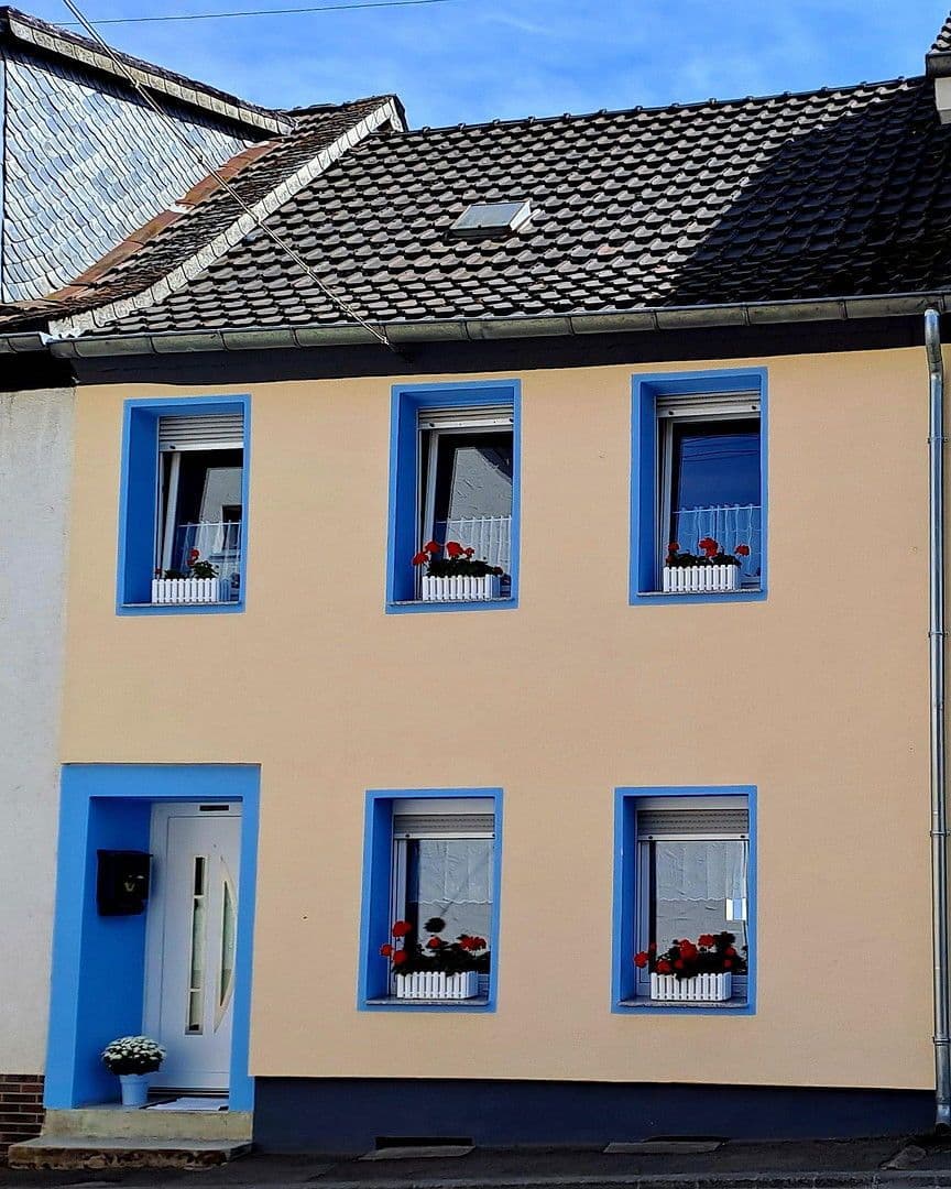 Prodej domu 80 m², pozemek 380 m², Kirner Straße 103, Kirn, Porýní-Falc Prodej domu 80 m², pozemek 380 m², Kirner Straße 103, Kirn, Porýní-Falc