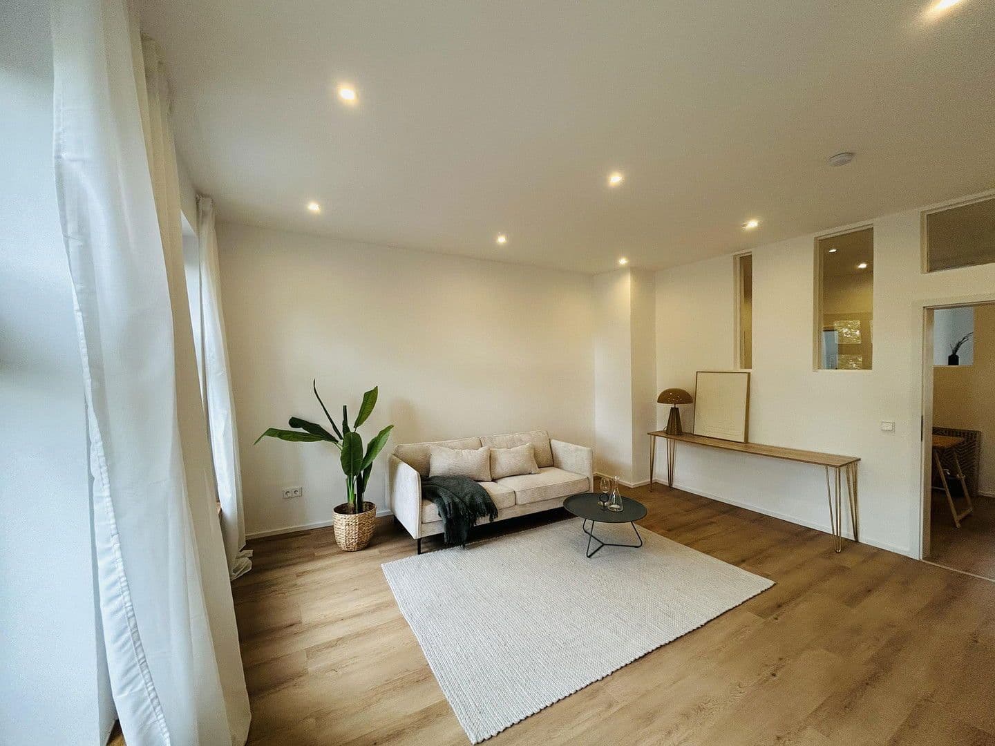 Prodej bytu 2+1 74 m², Rheinstaße 27, Wiesbaden, Hessen Prodej bytu 2+1 74 m², Rheinstaße 27, Wiesbaden, Hessen