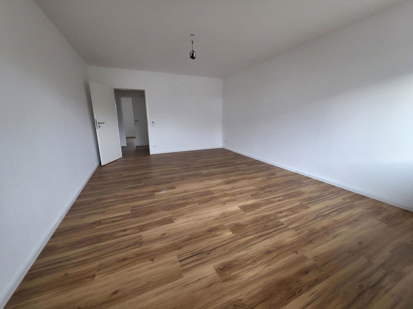 Pronájem bytu 1+1 60 m², Wesseling, Severní Porýní-Vestfálsko Pronájem bytu 1+1 60 m², Wesseling, Severní Porýní-Vestfálsko
