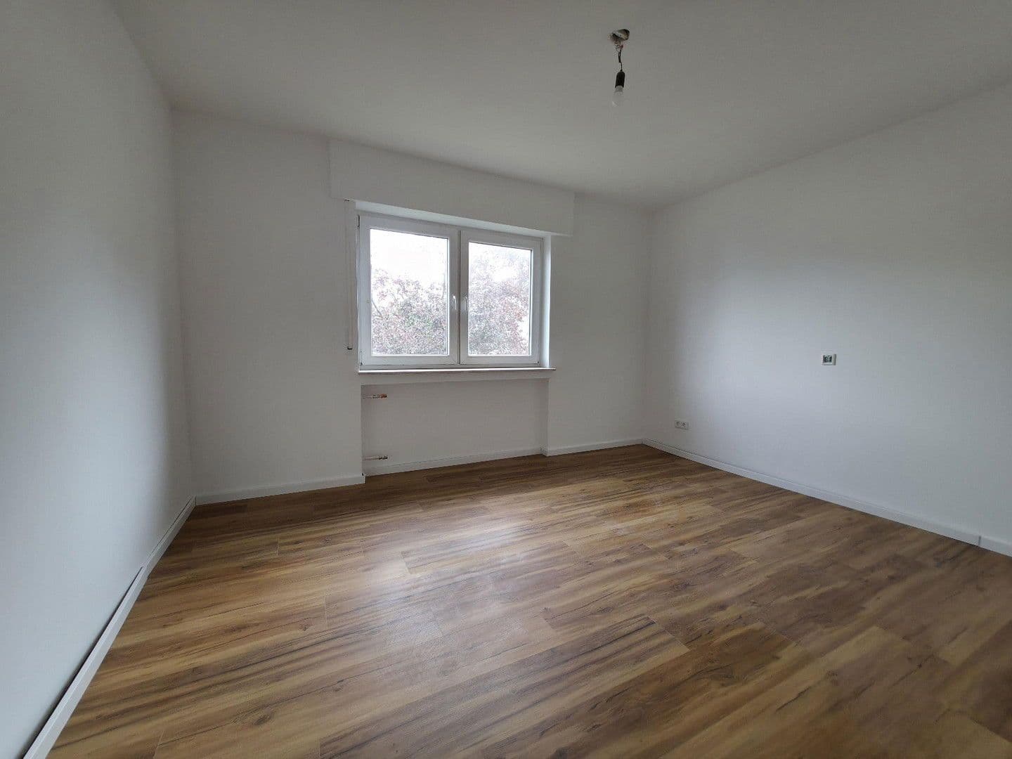 Pronájem bytu 1+1 60 m², Wesseling, Severní Porýní-Vestfálsko Pronájem bytu 1+1 60 m², Wesseling, Severní Porýní-Vestfálsko