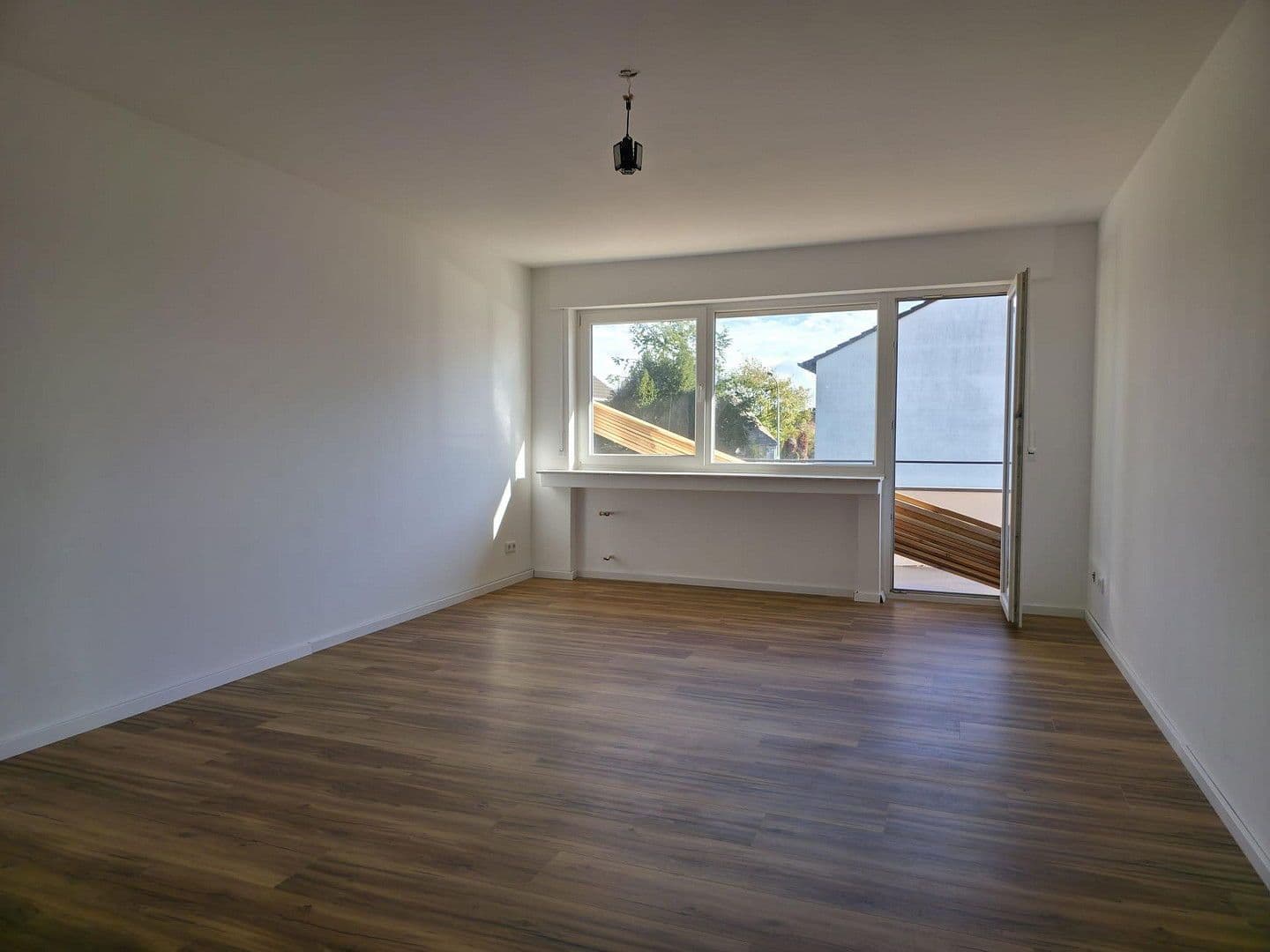 Pronájem bytu 1+1 60 m², Wesseling, Severní Porýní-Vestfálsko Pronájem bytu 1+1 60 m², Wesseling, Severní Porýní-Vestfálsko