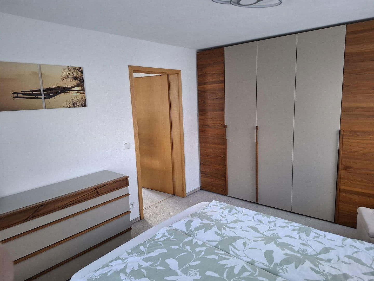 Pronájem bytu 3+1 62 m², Stuttgart, Bádensko-Württembersko Pronájem bytu 3+1 62 m², Stuttgart, Bádensko-Württembersko
