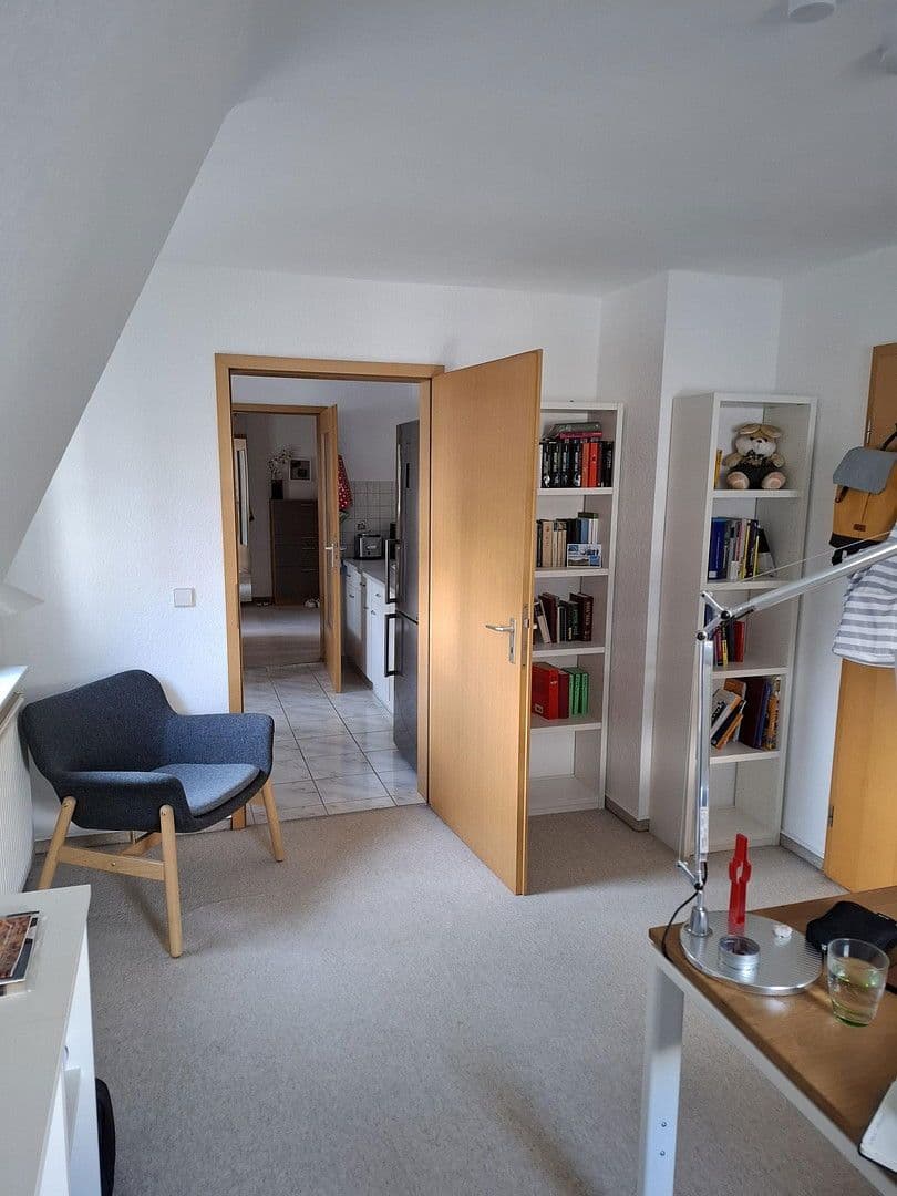 Pronájem bytu 3+1 62 m², Stuttgart, Bádensko-Württembersko Pronájem bytu 3+1 62 m², Stuttgart, Bádensko-Württembersko