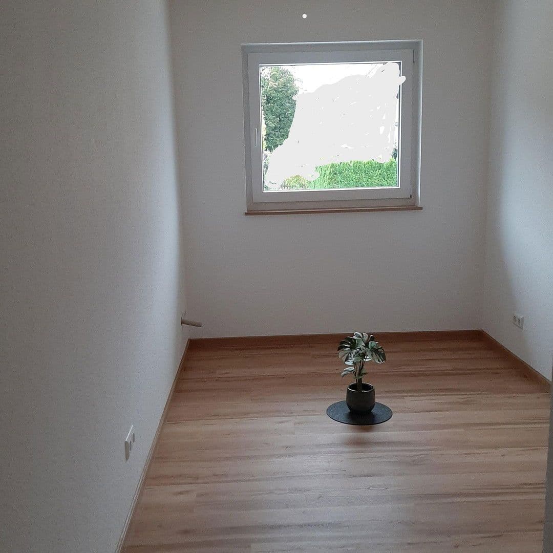 Pronájem domu 110 m², pozemek 800 m², Rot an der Rot, Bádensko-Württembersko Pronájem domu 110 m², pozemek 800 m², Rot an der Rot, Bádensko-Württembersko