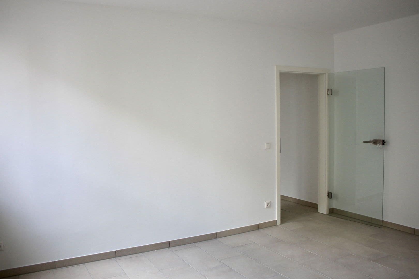 Pronájem bytu 5+1 159 m², Am Buchenbaum 21, Duisburg, Severní Porýní-Vestfálsko Pronájem bytu 5+1 159 m², Am Buchenbaum 21, Duisburg, Severní Porýní-Vestfálsko