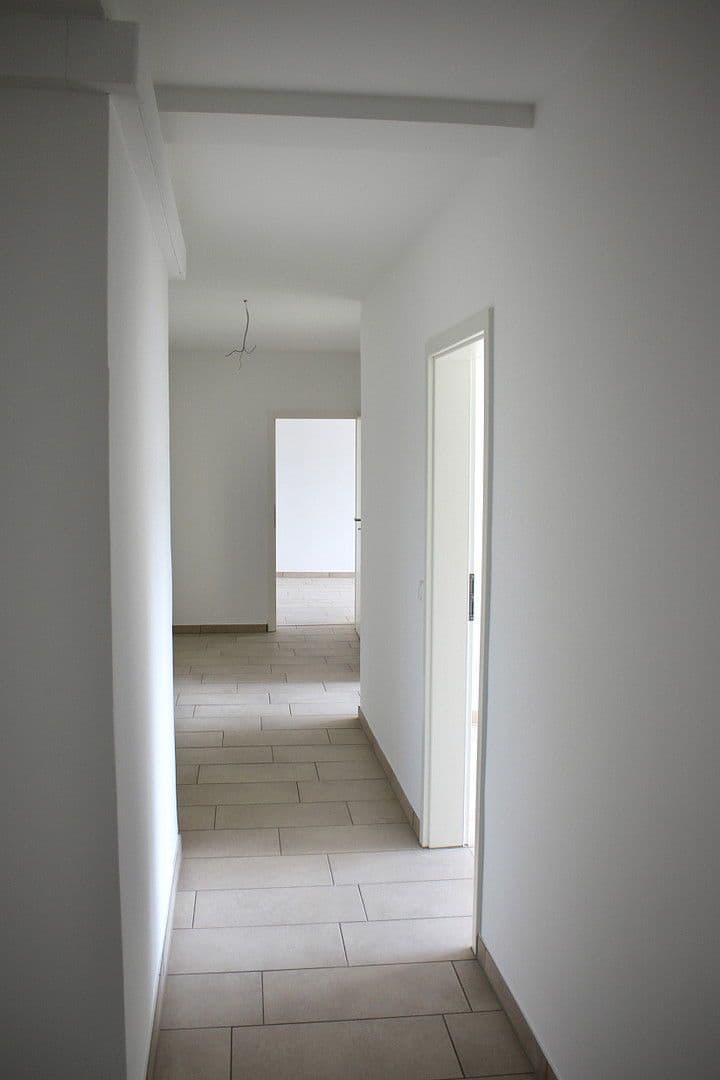 Pronájem bytu 5+1 159 m², Am Buchenbaum 21, Duisburg, Severní Porýní-Vestfálsko Pronájem bytu 5+1 159 m², Am Buchenbaum 21, Duisburg, Severní Porýní-Vestfálsko
