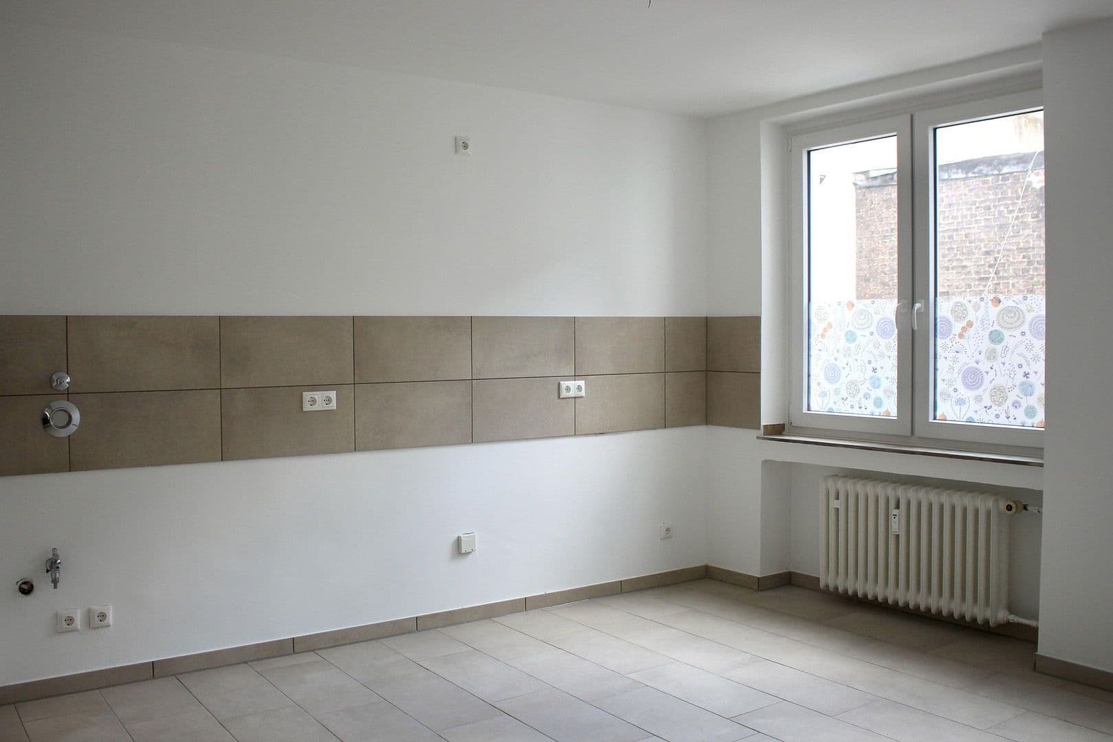 Pronájem bytu 5+1 159 m², Am Buchenbaum 21, Duisburg, Severní Porýní-Vestfálsko Pronájem bytu 5+1 159 m², Am Buchenbaum 21, Duisburg, Severní Porýní-Vestfálsko