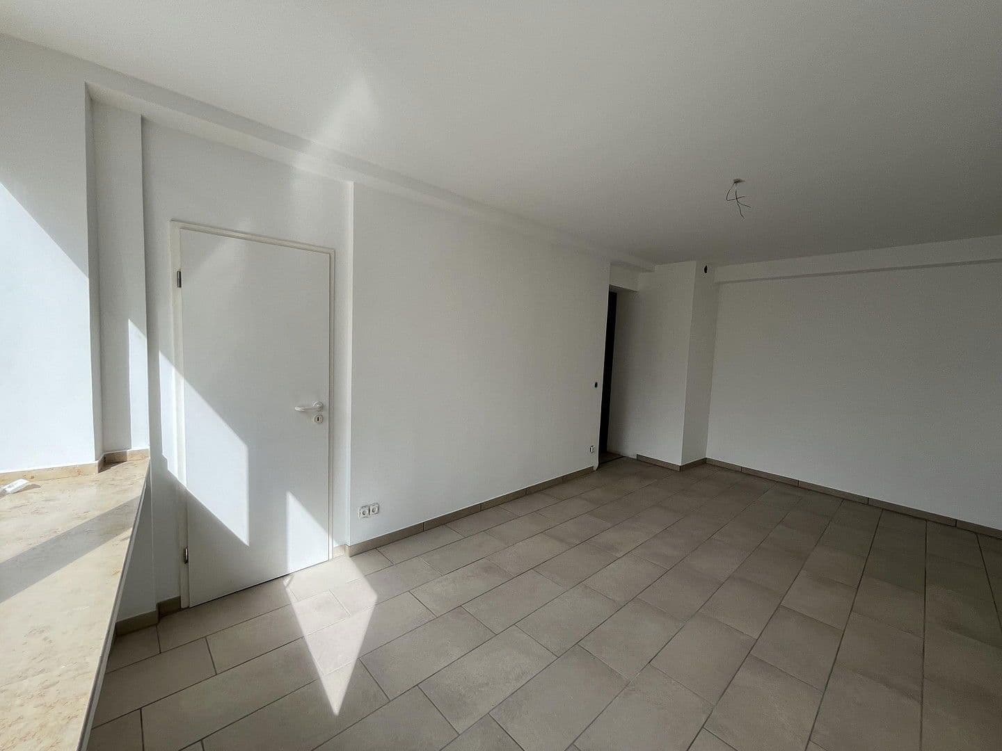 Pronájem bytu 5+1 159 m², Am Buchenbaum 21, Duisburg, Severní Porýní-Vestfálsko Pronájem bytu 5+1 159 m², Am Buchenbaum 21, Duisburg, Severní Porýní-Vestfálsko