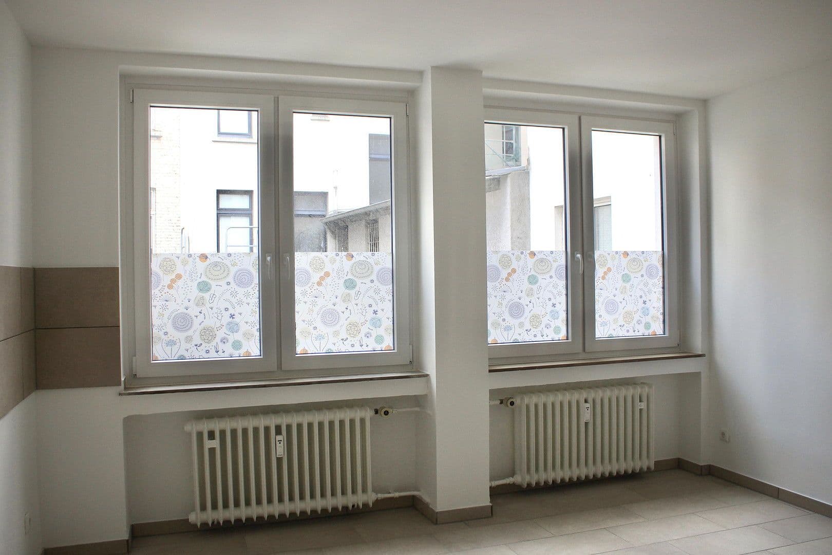 Pronájem bytu 5+1 159 m², Am Buchenbaum 21, Duisburg, Severní Porýní-Vestfálsko Pronájem bytu 5+1 159 m², Am Buchenbaum 21, Duisburg, Severní Porýní-Vestfálsko