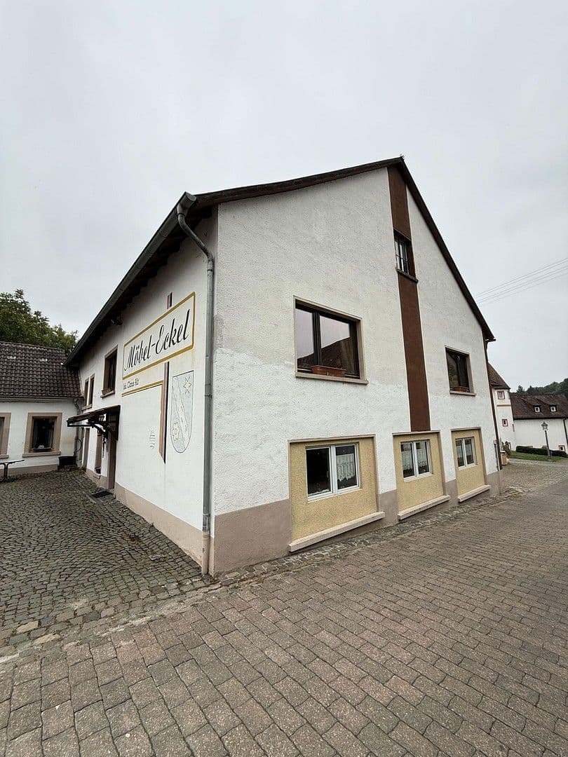 Prodej domu 405 m², pozemek 1.700 m², Klosterstraße 19, Offenbach-Hundheim, Porýní-Falc Prodej domu 405 m², pozemek 1.700 m², Klosterstraße 19, Offenbach-Hundheim, Porýní-Falc