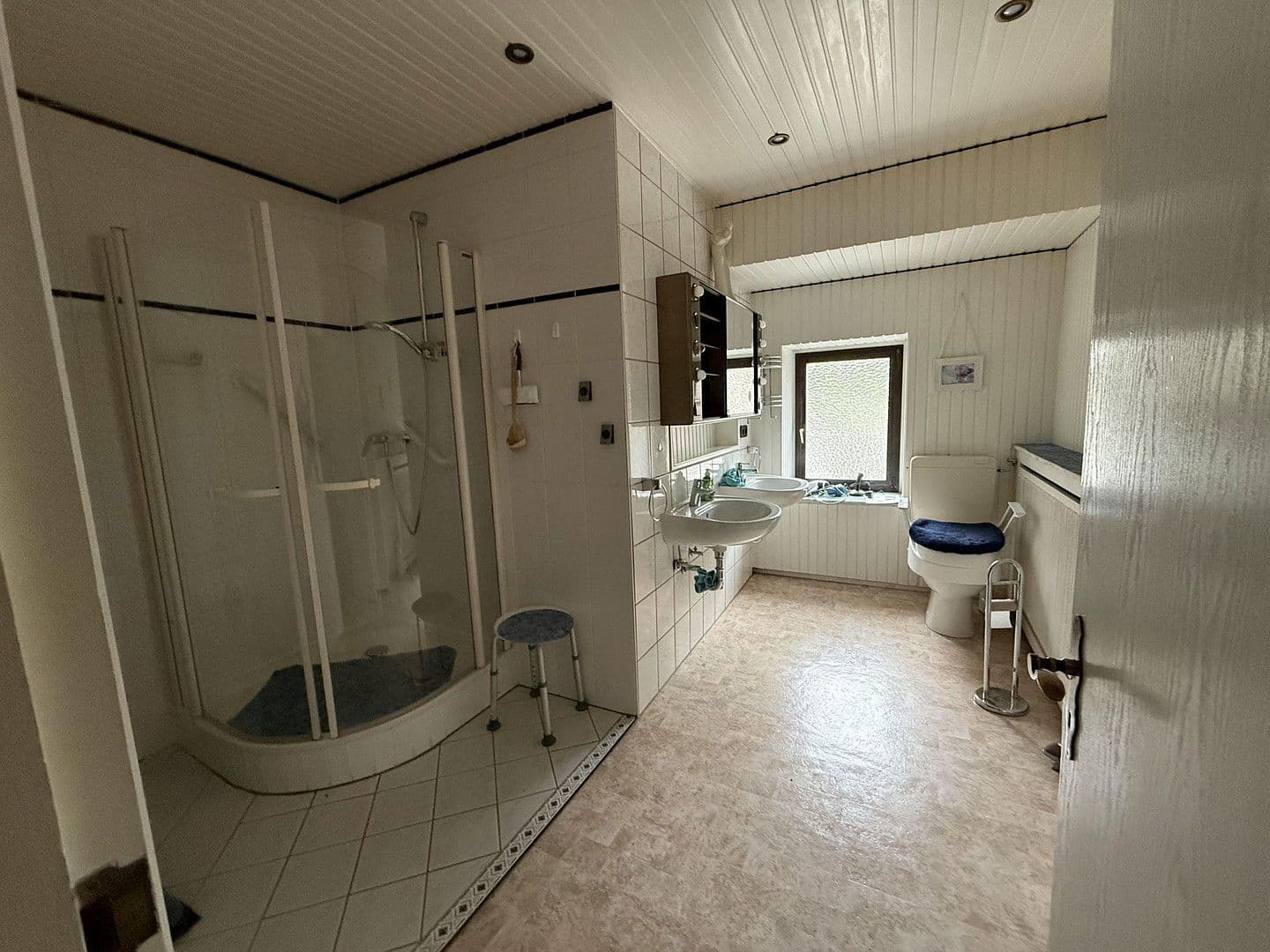 Prodej domu 405 m², pozemek 1.700 m², Klosterstraße 19, Offenbach-Hundheim, Porýní-Falc Prodej domu 405 m², pozemek 1.700 m², Klosterstraße 19, Offenbach-Hundheim, Porýní-Falc