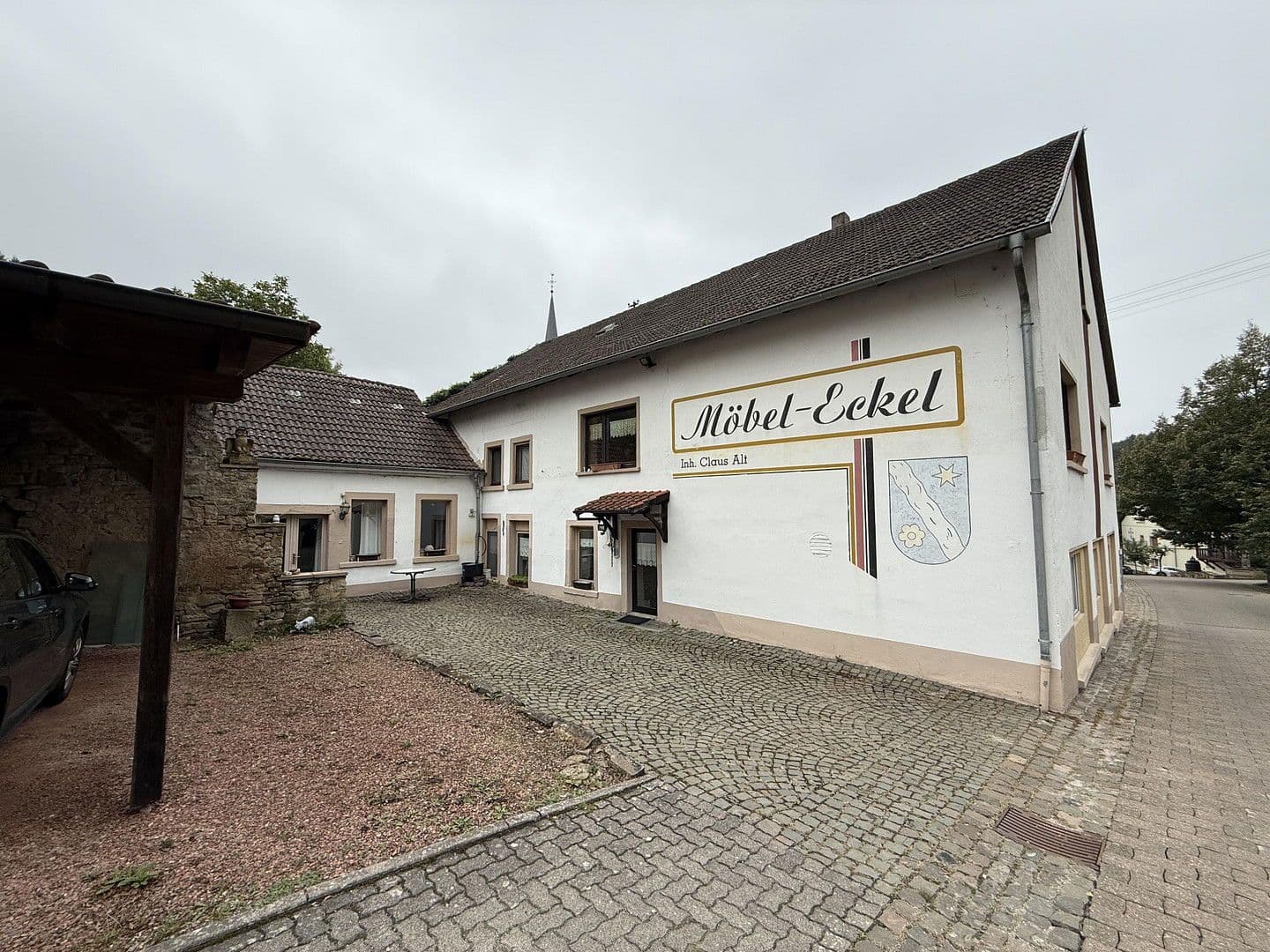 Prodej domu 405 m², pozemek 1.700 m², Klosterstraße 19, Offenbach-Hundheim, Porýní-Falc Prodej domu 405 m², pozemek 1.700 m², Klosterstraße 19, Offenbach-Hundheim, Porýní-Falc