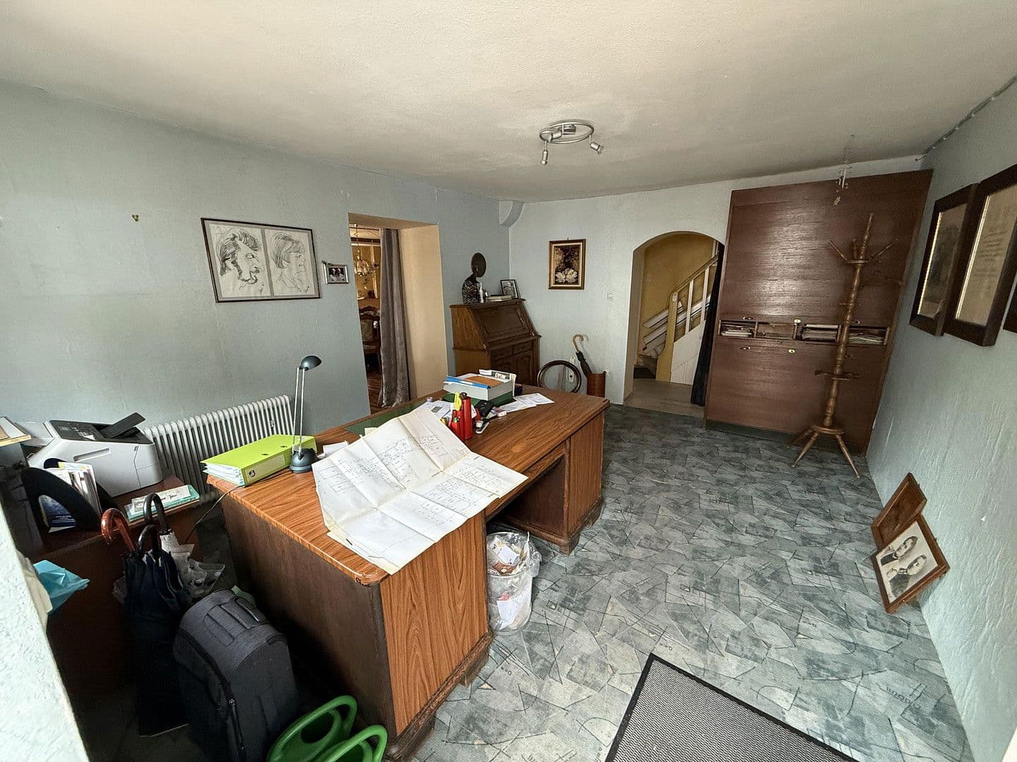 Prodej domu 405 m², pozemek 1.700 m², Klosterstraße 19, Offenbach-Hundheim, Porýní-Falc Prodej domu 405 m², pozemek 1.700 m², Klosterstraße 19, Offenbach-Hundheim, Porýní-Falc