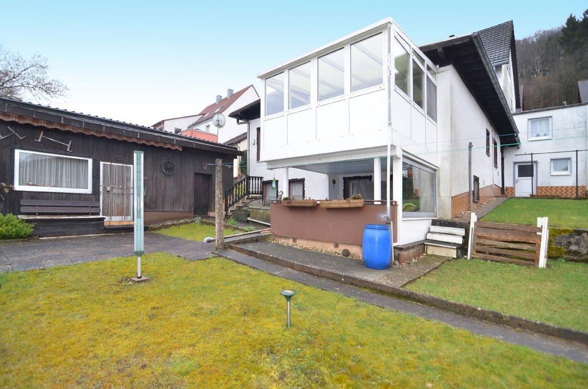 Prodej domu 140 m², pozemek 542 m², Baumbuschstr. 31 und 31 a, Rodalben, Porýní-Falc Prodej domu 140 m², pozemek 542 m², Baumbuschstr. 31 und 31 a, Rodalben, Porýní-Falc