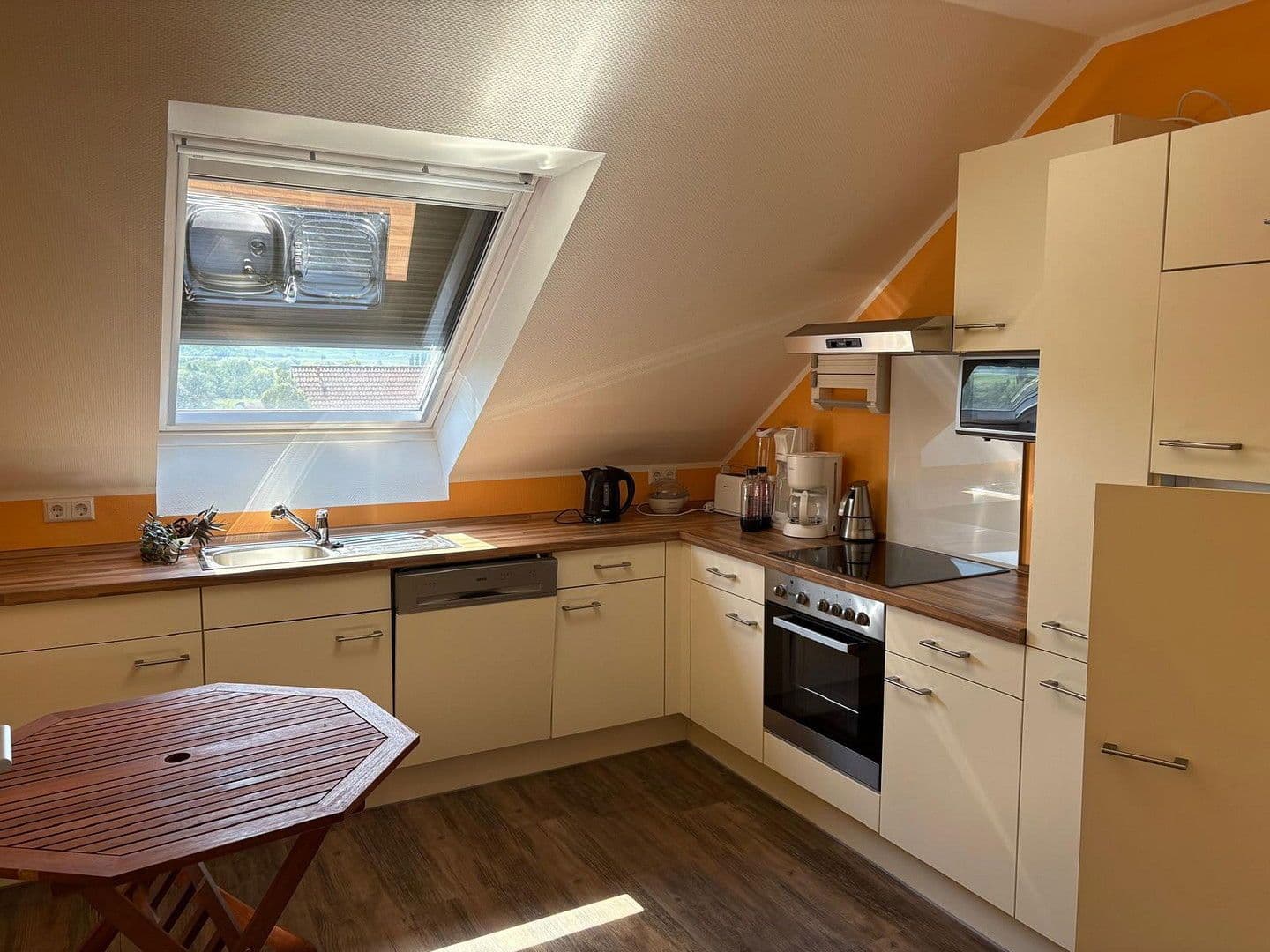 Pronájem bytu 3+1 83 m², Landau, Porýní-Falc Pronájem bytu 3+1 83 m², Landau, Porýní-Falc