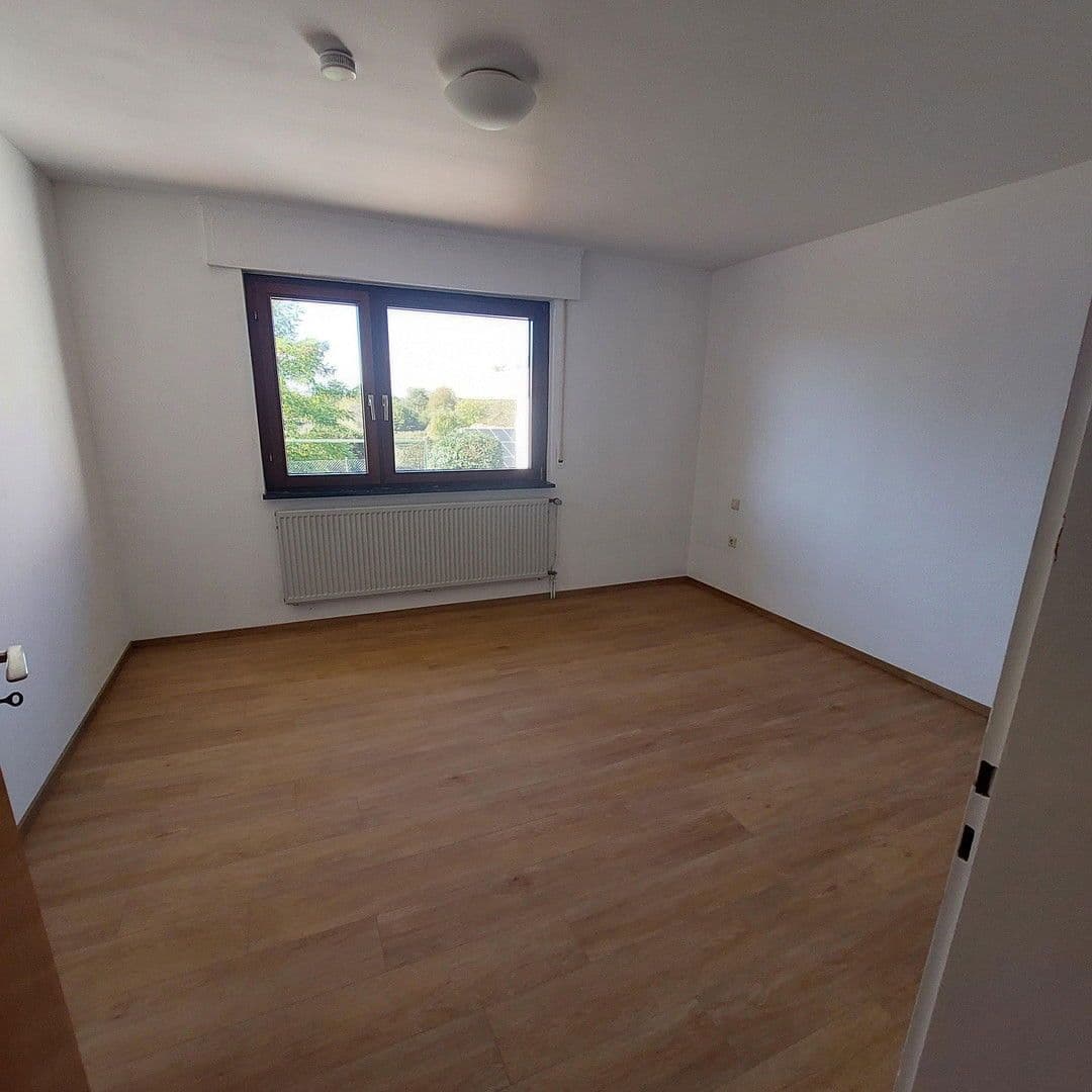 Prodej domu 80 m², pozemek 546 m², Durmersheim, Bádensko-Württembersko Prodej domu 80 m², pozemek 546 m², Durmersheim, Bádensko-Württembersko