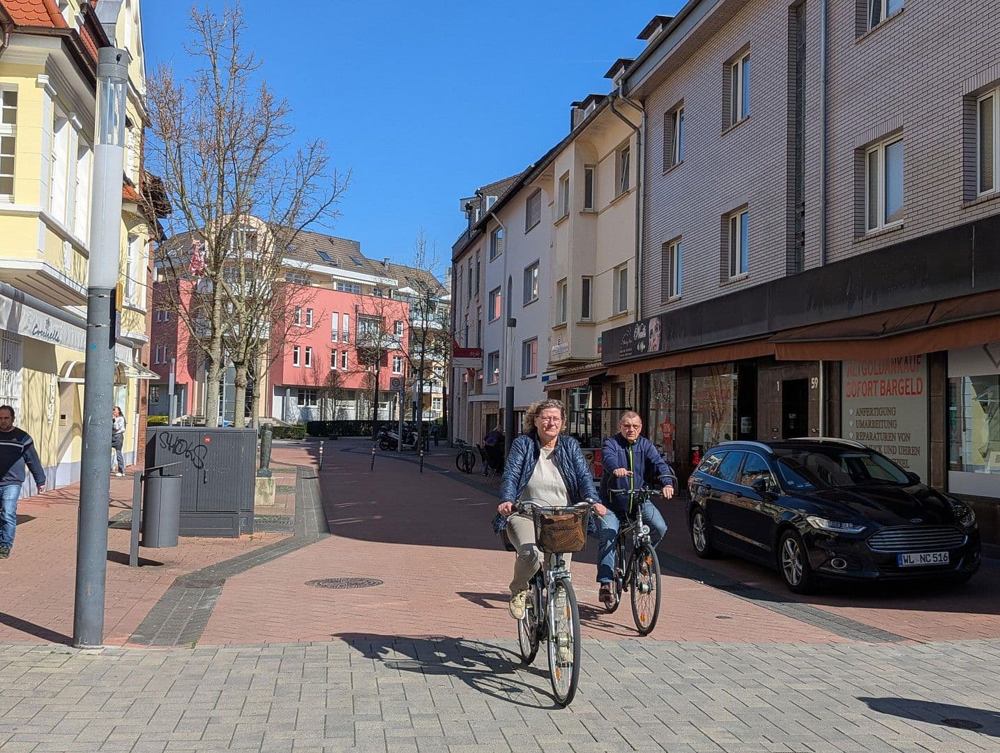 Prodej bytu 4+1 84 m², Schloßstraße 3, Troisdorf, Severní Porýní-Vestfálsko Prodej bytu 4+1 84 m², Schloßstraße 3, Troisdorf, Severní Porýní-Vestfálsko