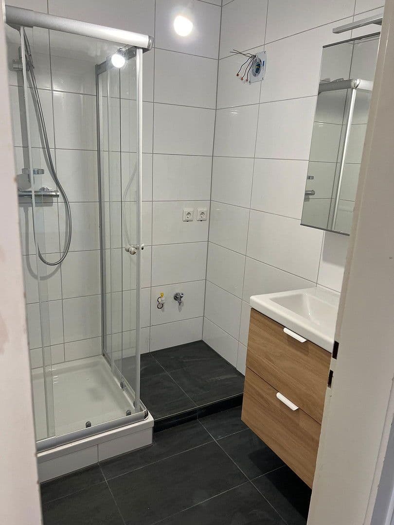 Pronájem bytu 3+1 65 m², Hilden, Severní Porýní-Vestfálsko Pronájem bytu 3+1 65 m², Hilden, Severní Porýní-Vestfálsko