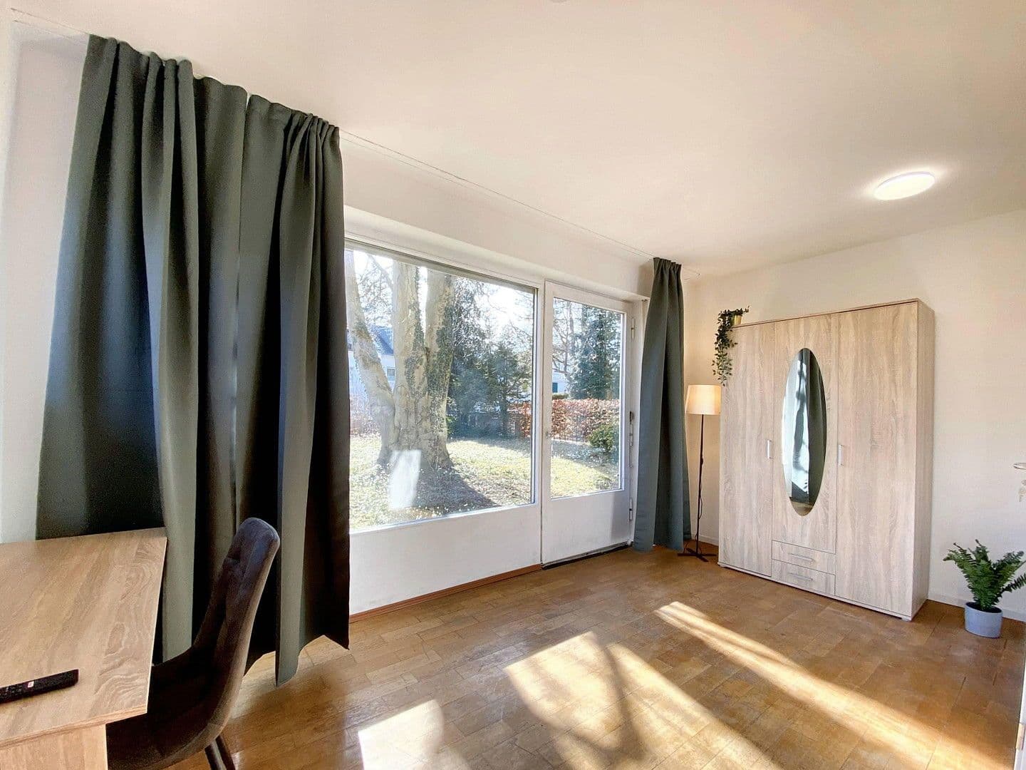 Pronájem bytu 1+1 15 m², Görzer Str. 138a, München, Bavorsko Pronájem bytu 1+1 15 m², Görzer Str. 138a, München, Bavorsko